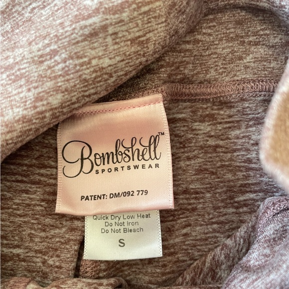 Bombshell Sportswear tights - Picture 3 of 5